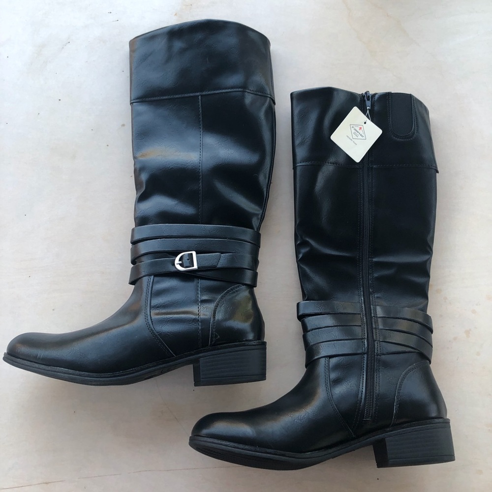 🆕 St John’s Bay Douglas Black Tall Zipper Faux Leather Memory Foam Heeled Boots